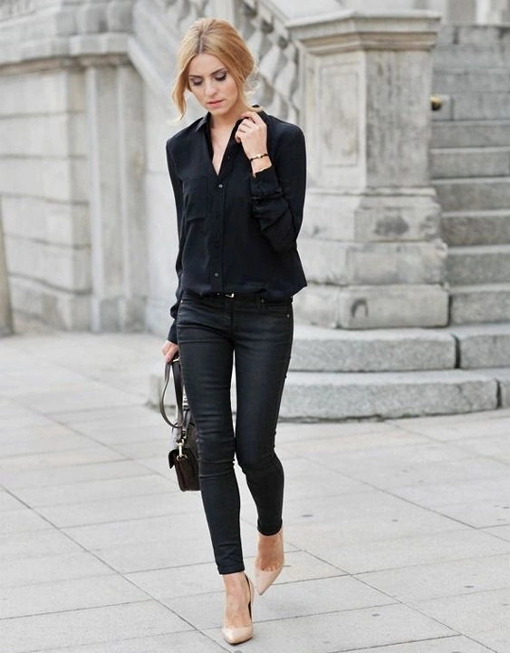 How to style black jeans, a versatile and timeless wardrobe staple, are a blank canvas for an array of fashion-forward looks.