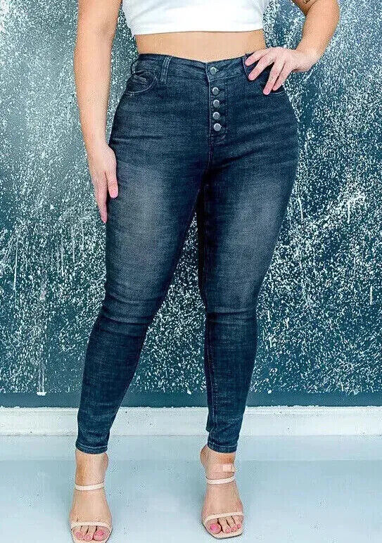 Size 18 Jeans, selecting the perfect fit when it comes to denim jeans is an art and a science, requiring consideration of multiple factors such as body