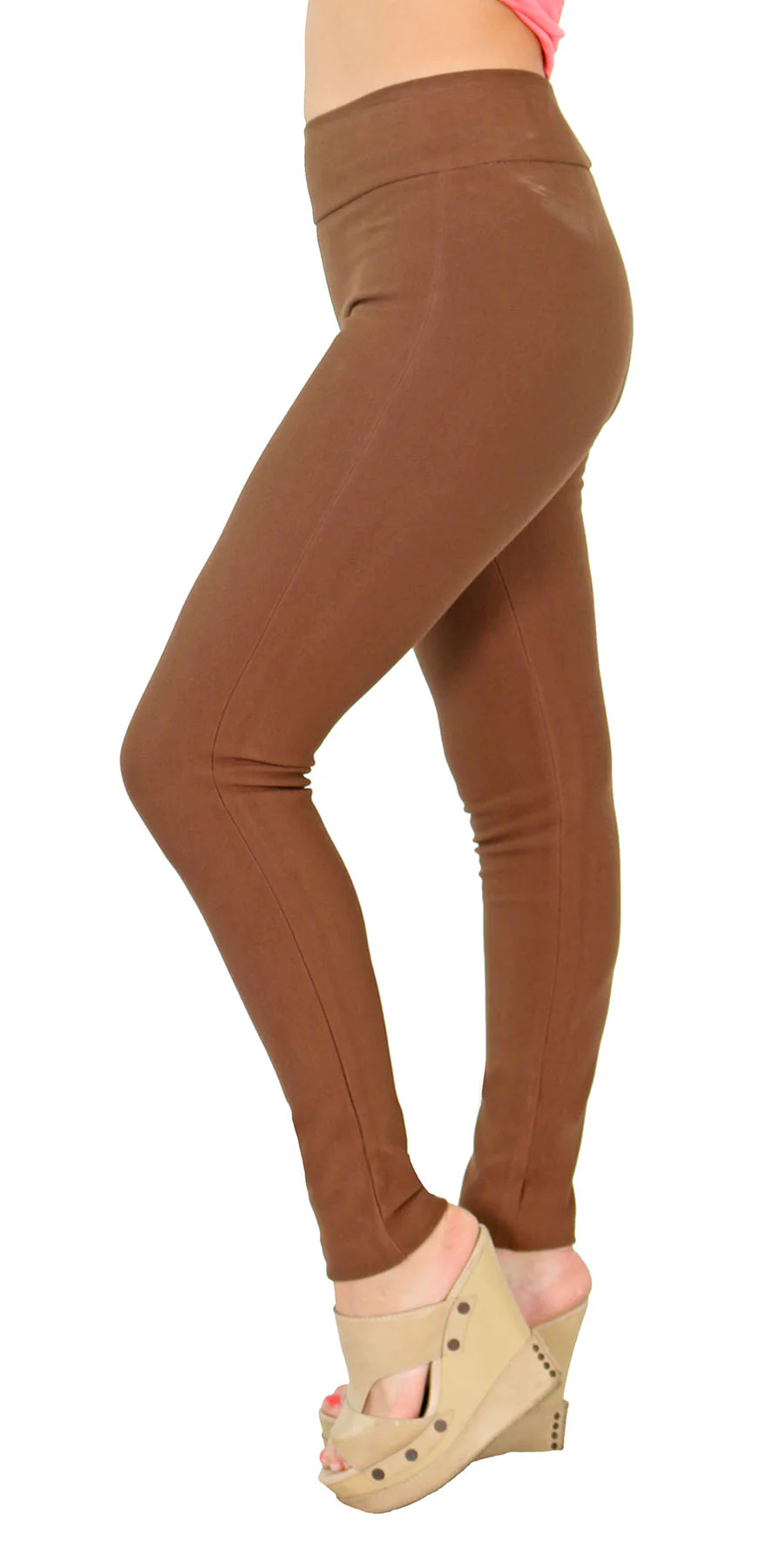 Brown leggings for women are versatile wardrobe staples that offer endless possibilities for creating stylish and comfortable outfits.