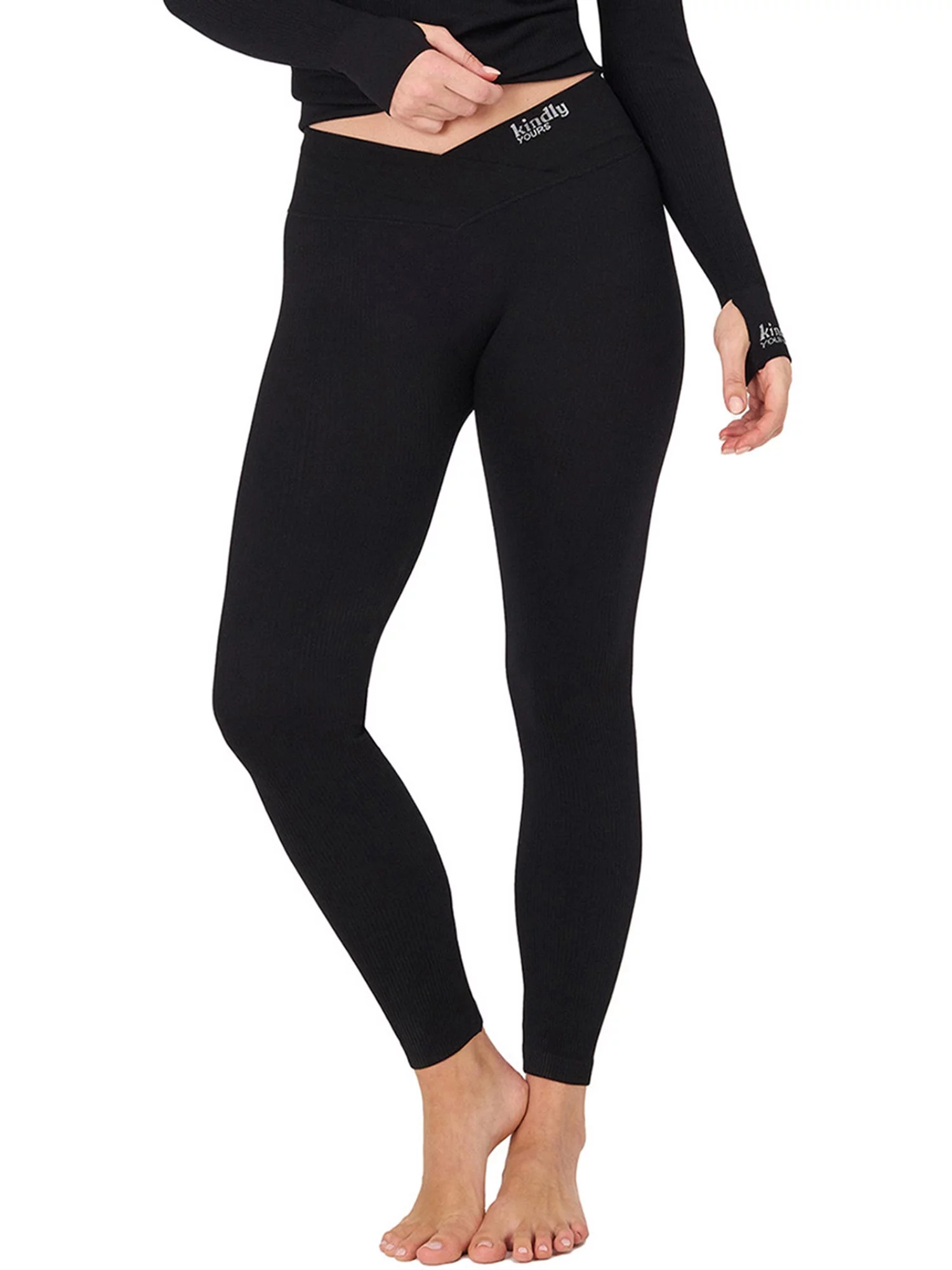 Thermal leggings women are essential cold-weather wardrobe staples that provide warmth, comfort, and style.