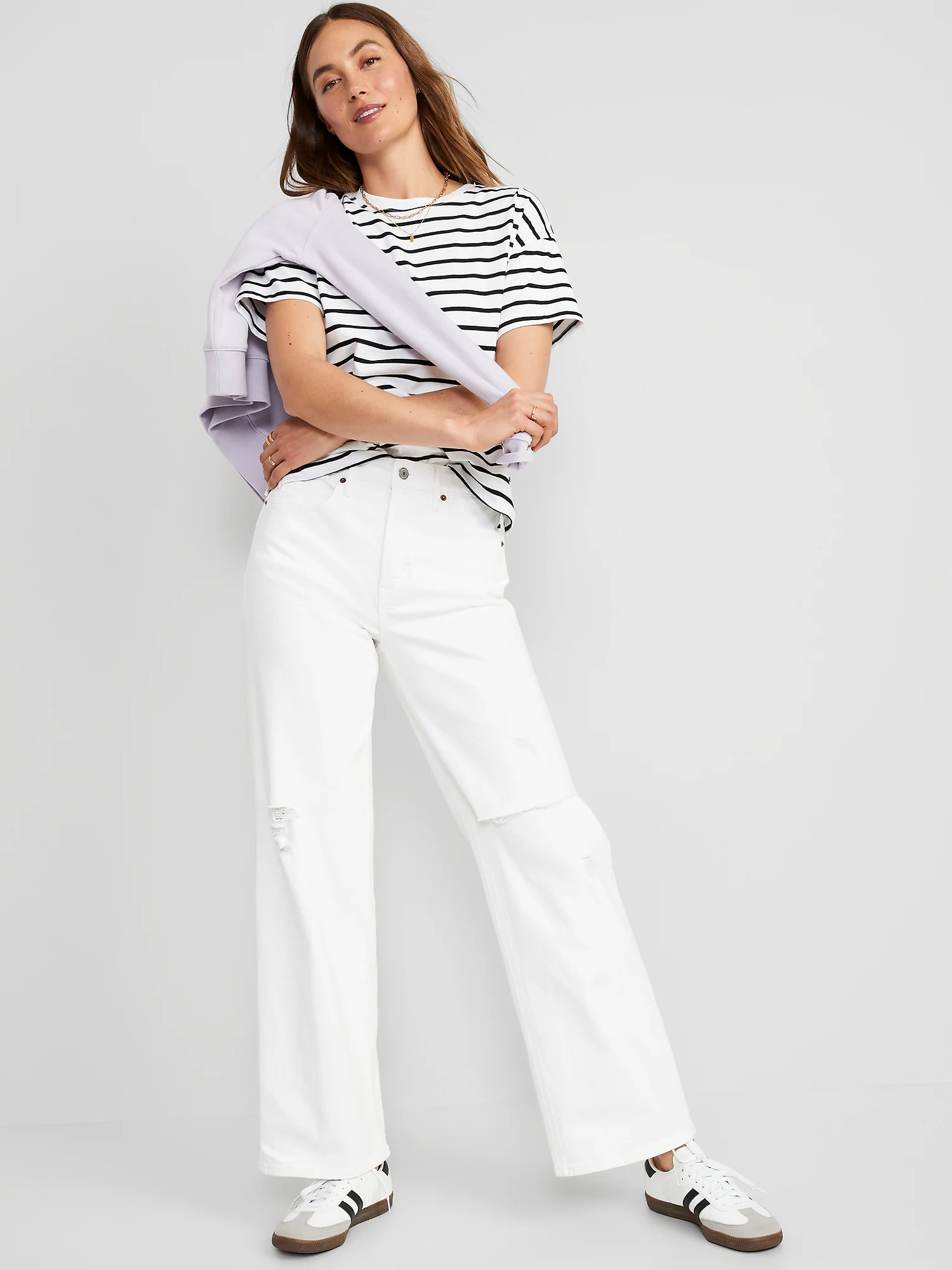 Gap white jeans are a versatile and timeless wardrobe staple, offering a fresh and classic look that can be