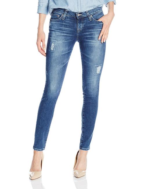 In recent years, Big ass jeans have become a staple in the wardrobes of many women, offering a flattering fit and comfortable feel