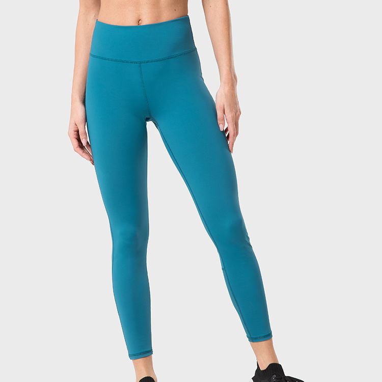 yoga pants so hot